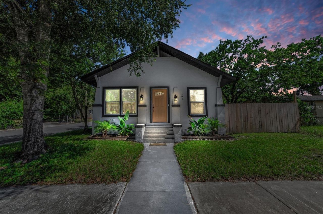 1202 E 32nd Avenue, Tampa, FL 33603 Photo