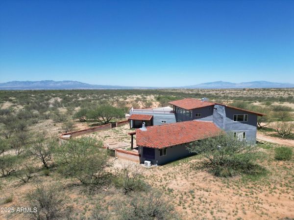 586 N TREATY HILL Trail, Saint David, AZ 85630