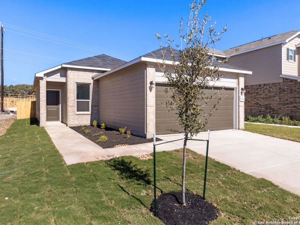 7819 ROCK WREN FALL, San Antonio, TX 78253