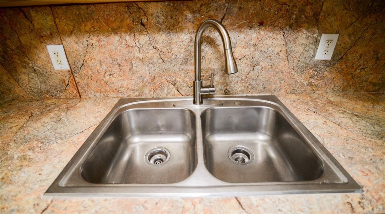 298 NW 104th Street, Miami, FL 33150 Photo