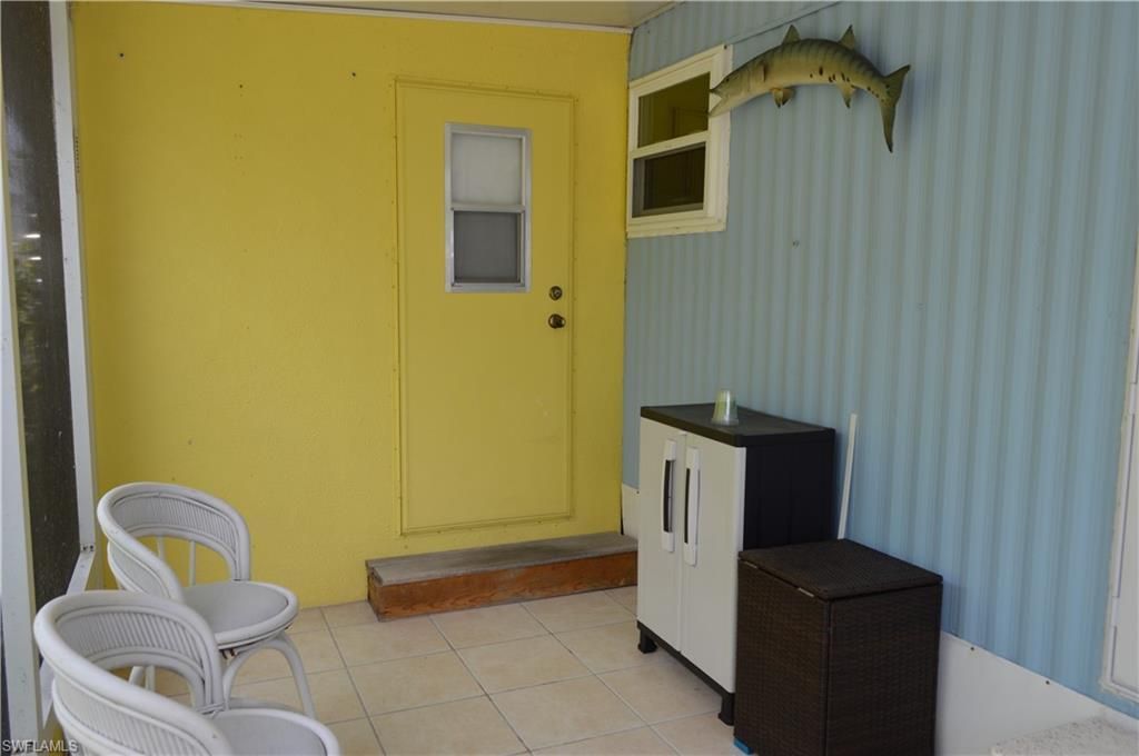 414 Papaya St, Unit C, Goodland, FL 34140 Photo