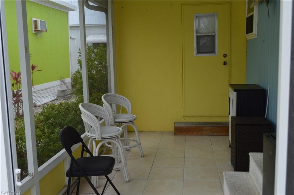 414 Papaya St, Unit C, Goodland, FL 34140 Photo