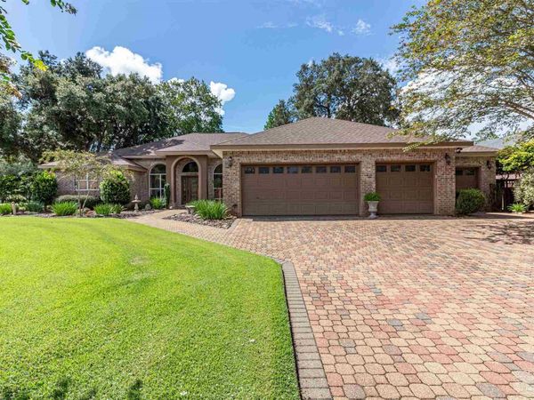 6955 Turnberry Cir, Navarre, FL 32566