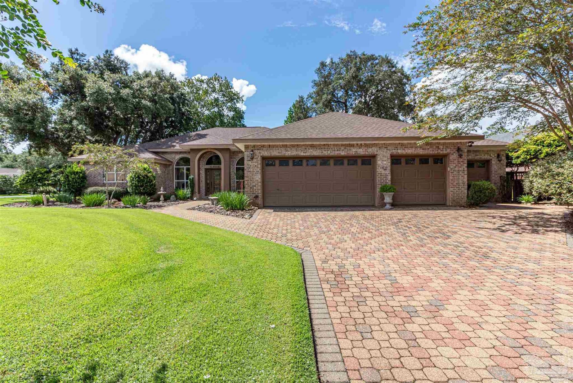 6955 Turnberry Cir, Navarre, FL 32566 Main Photo