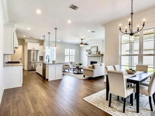 18014 Sunfield Dr, Greenwell Springs, LA 70739