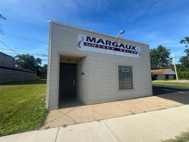 427 E 8 Mile Road, Hazel Park, MI 48030