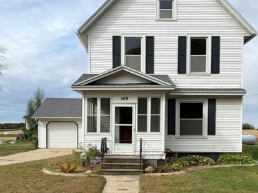 109 White Street N, Comfrey, MN 56019