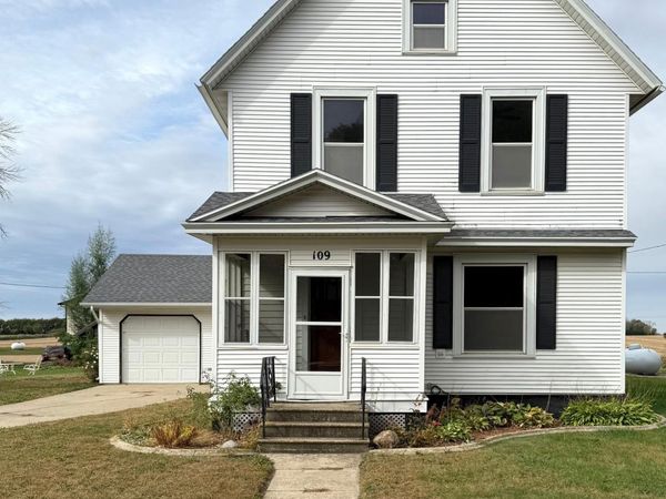 109 White Street N, Comfrey, MN 56019