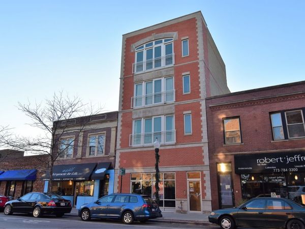 5140 N Clark Street, Chicago, IL 60640