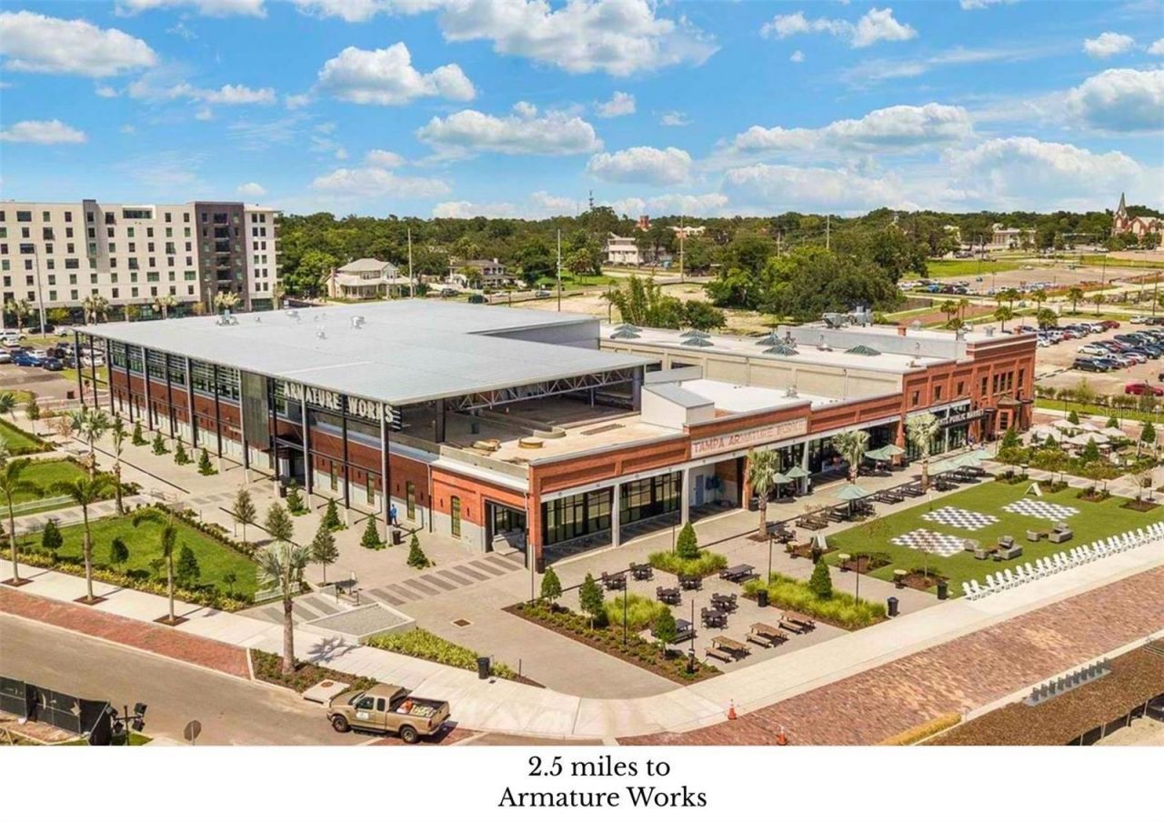 4320 N Nebraska Avenue, Tampa, FL 33603 Photo