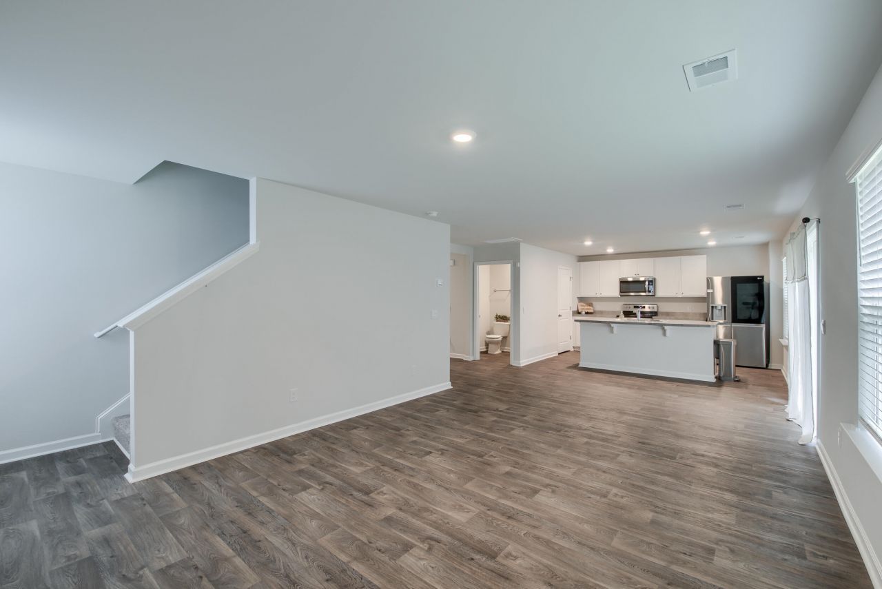 522 Shady Maple Street Photo 7