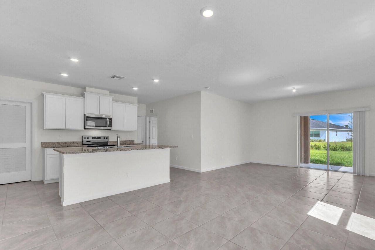 12335 SW Nettuno Way, Port Saint Lucie, FL 34987 Photo