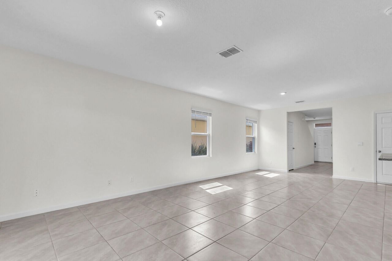 12335 SW Nettuno Way, Port Saint Lucie, FL 34987 Photo