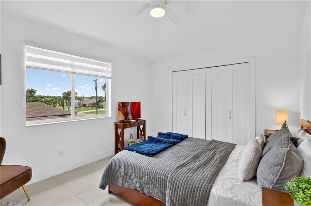 1917 SW 51st St, Cape Coral, FL 33914 Photo