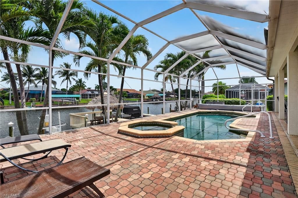 1917 SW 51st St, Cape Coral, FL 33914 Photo