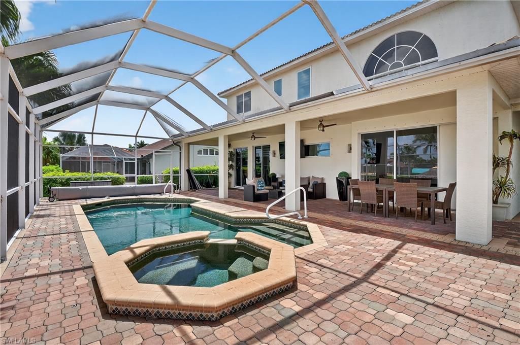 1917 SW 51st St, Cape Coral, FL 33914 Photo