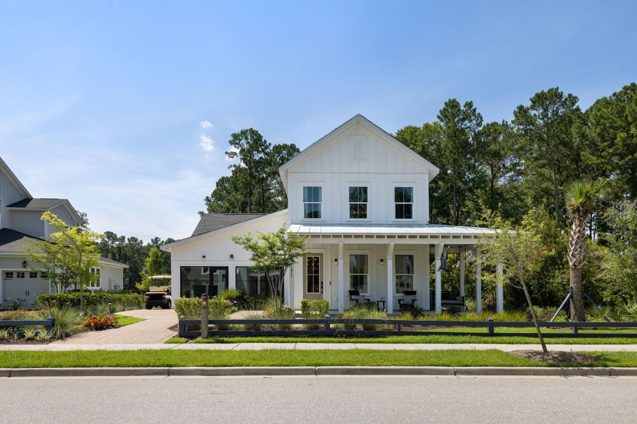 260 Newsday Street Photo 1