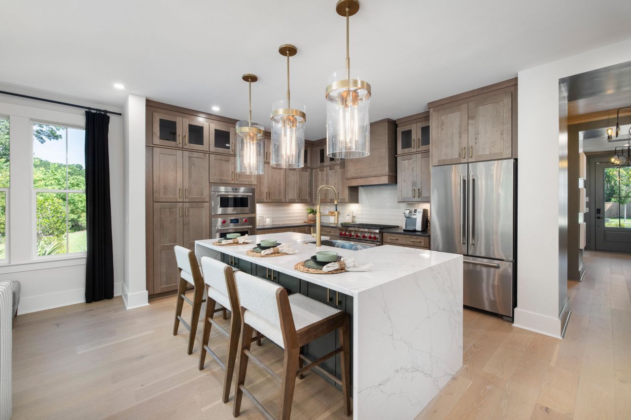 260 Newsday Street Photo 4