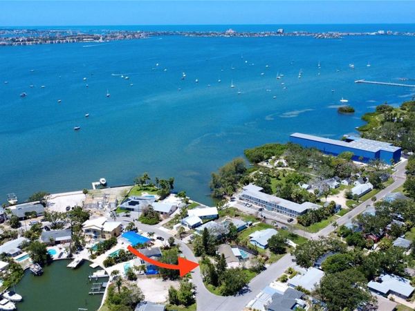 4735 BAYWOOD POINT DRIVE S, GULFPORT, FL 33711