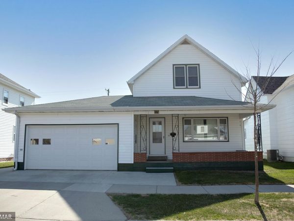 225 Lincoln Avenue, Crookston, MN 56716