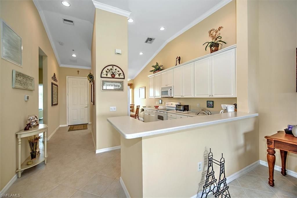 14525 Abaco Lakes Dr, Unit 206, Fort Myers, FL 33908 Photo