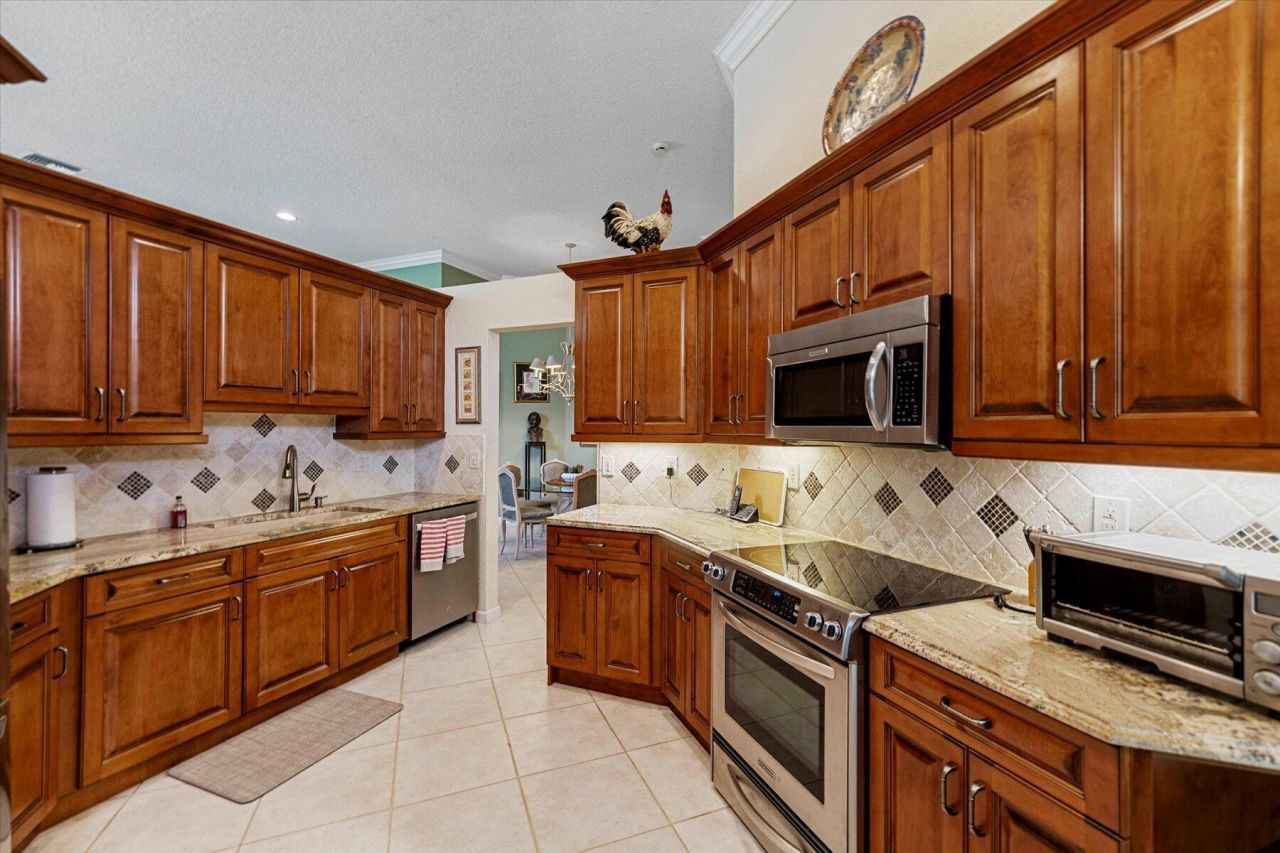 4663 Carlton Golf Drive, Lake Worth, FL 33449 Photo