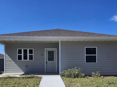 209 E Grove Street, Sutton, NE 68979