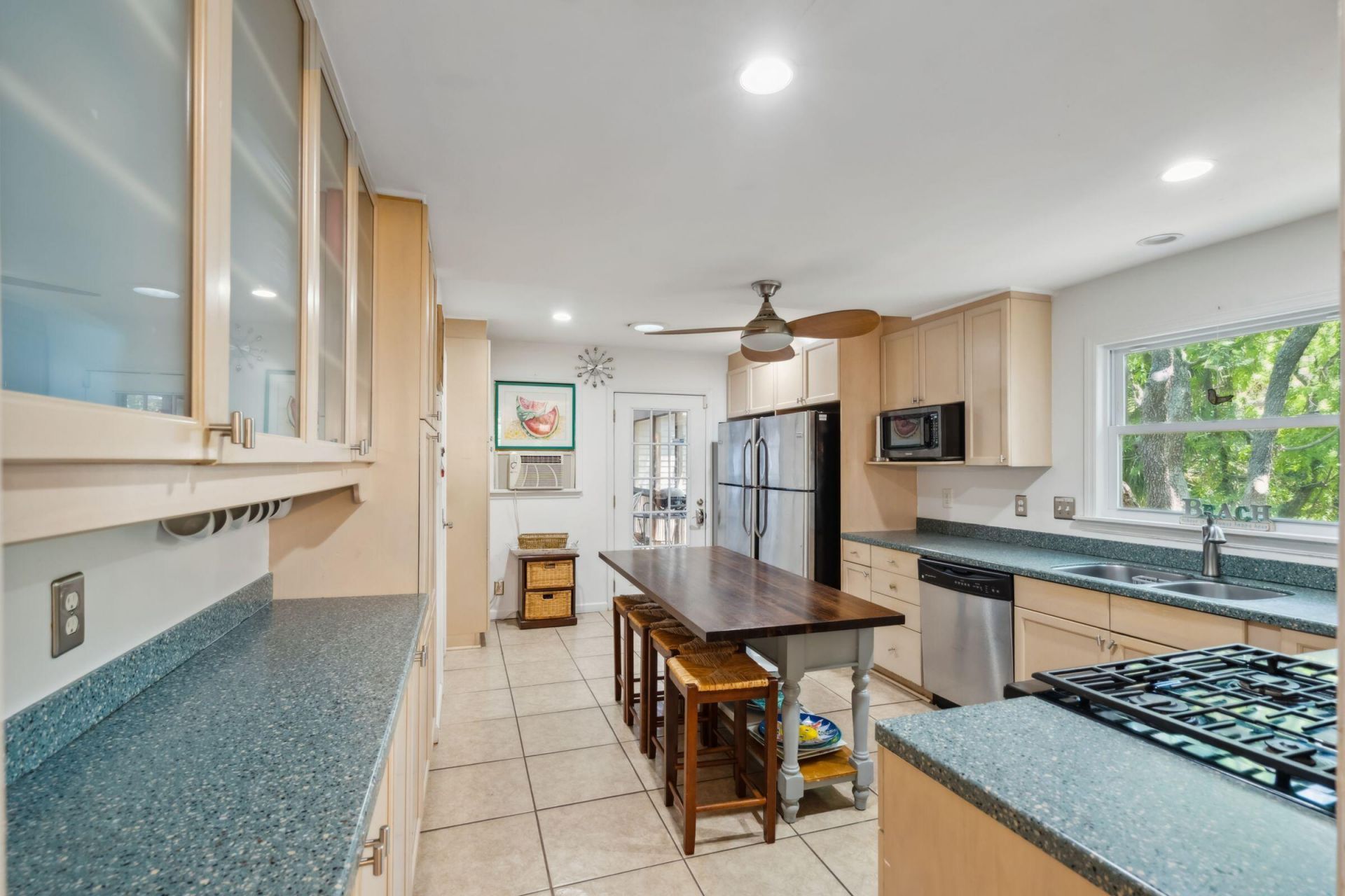 2820 Ion Avenue Photo 23