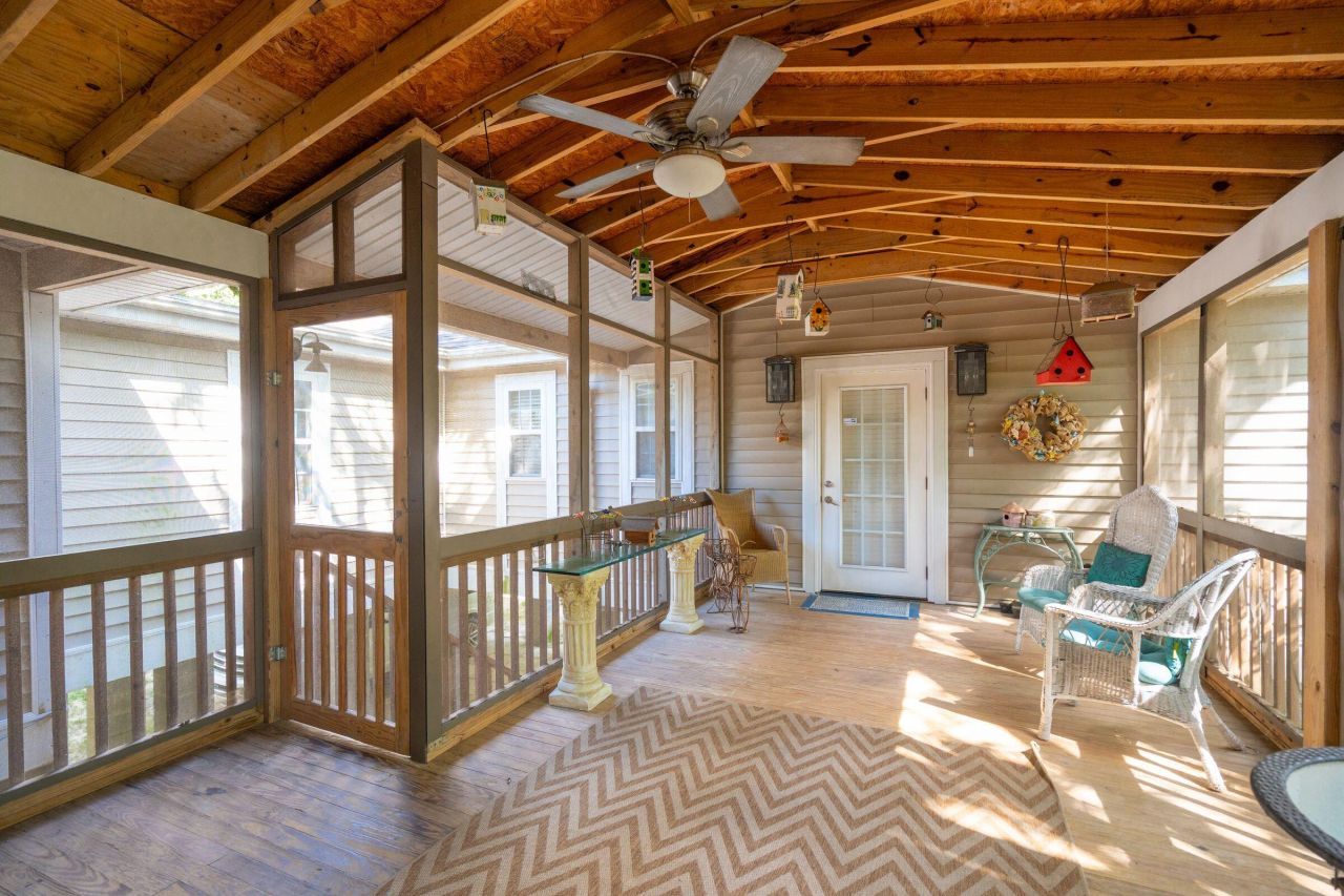 2820 Ion Avenue Photo 26