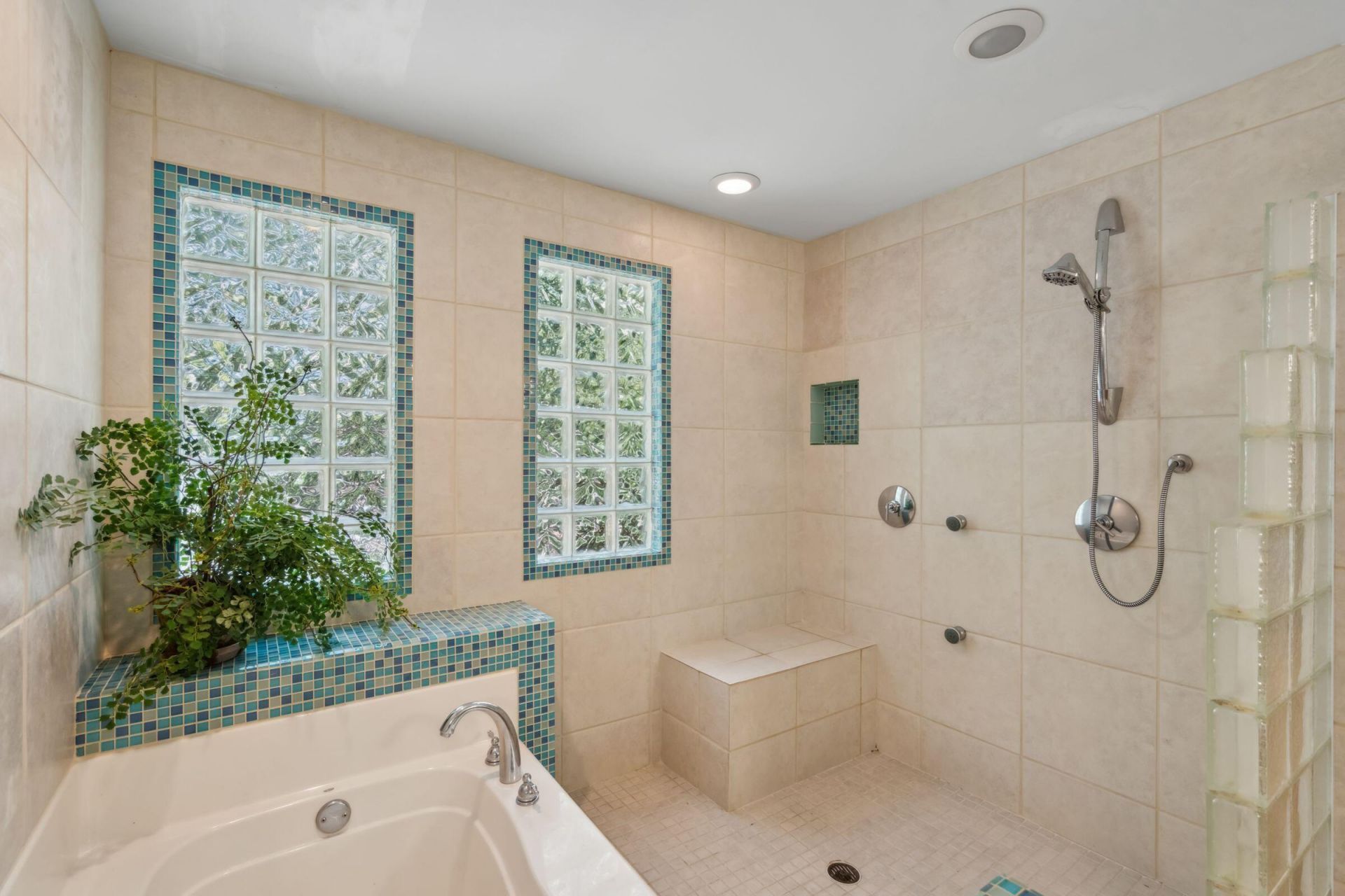 2820 Ion Avenue Photo 36