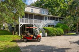 2820 Ion Avenue photo 4