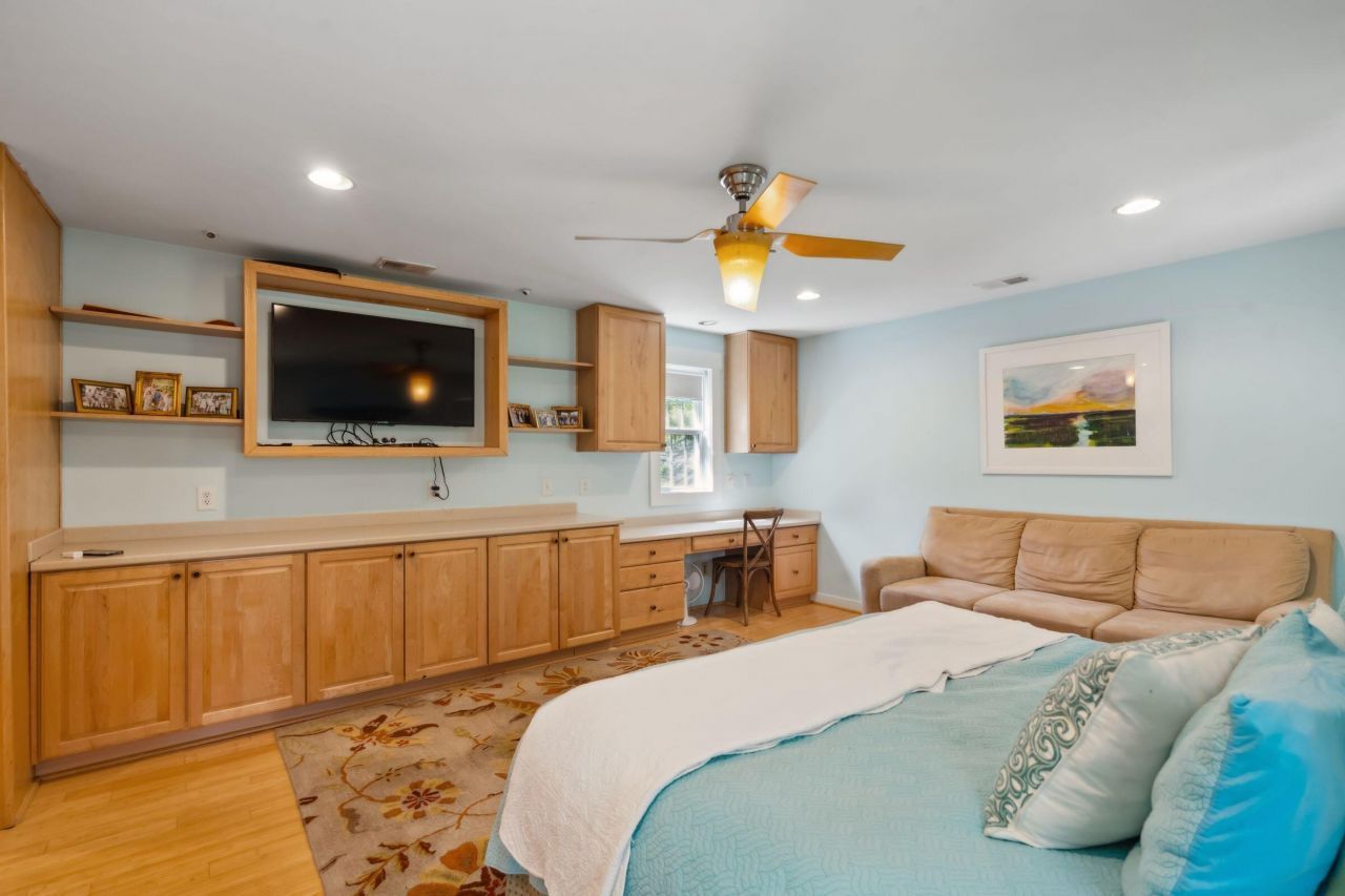 2820 Ion Avenue Photo 50