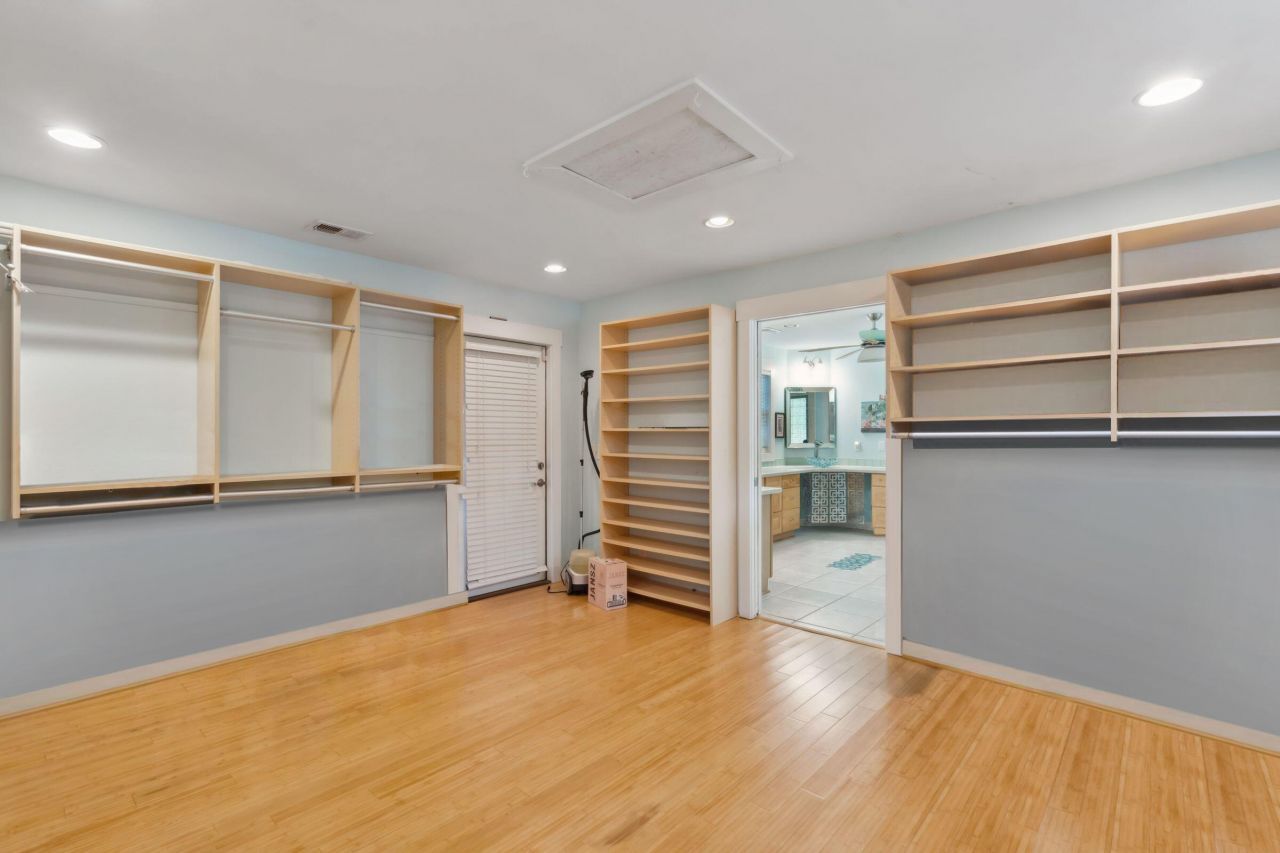 2820 Ion Avenue Photo 64