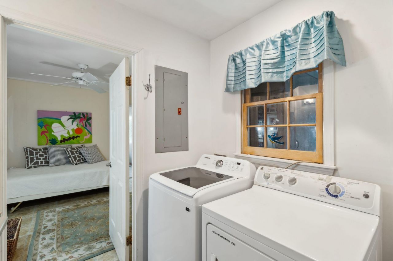 2820 Ion Avenue Photo 68