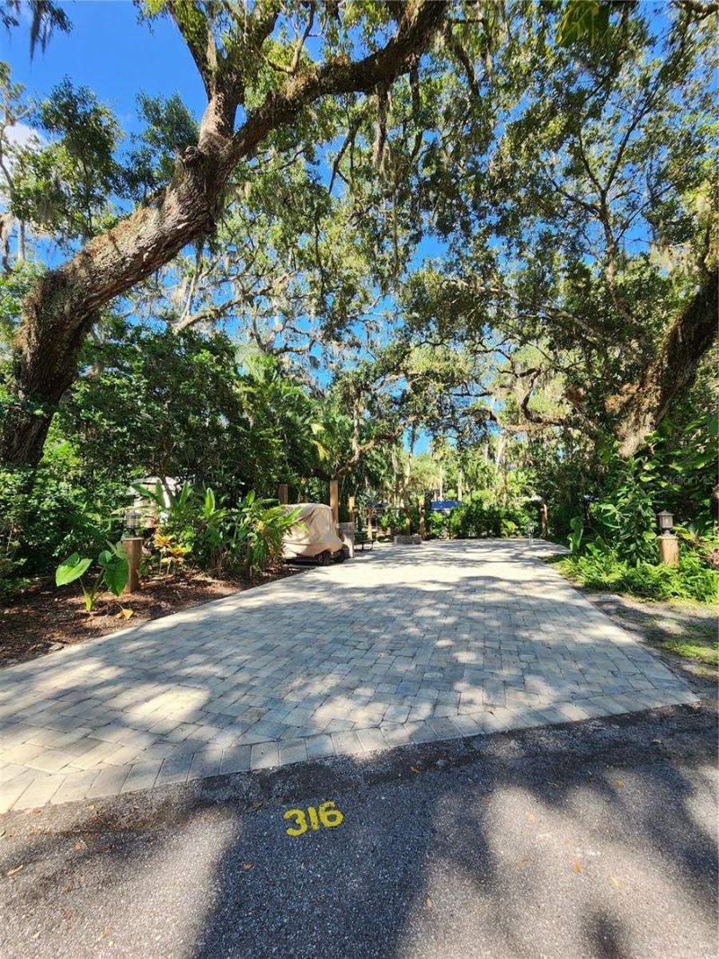 316 Roan (gator Alley) Road, River Ranch, FL 33867 Photo