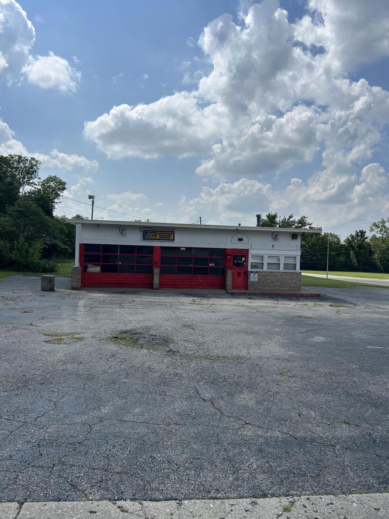 501 E Trotwood Boulevard, Dayton, OH 45426 Main Photo