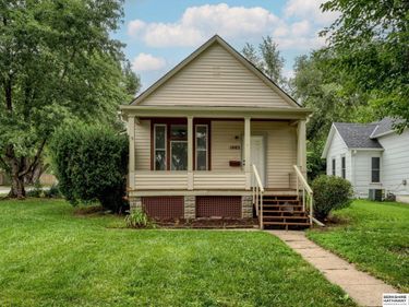 1003 S 42nd Street, Omaha, NE 68105