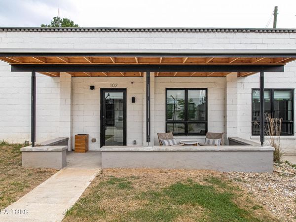 3415 N Broadway St, Knoxville, TN 37917