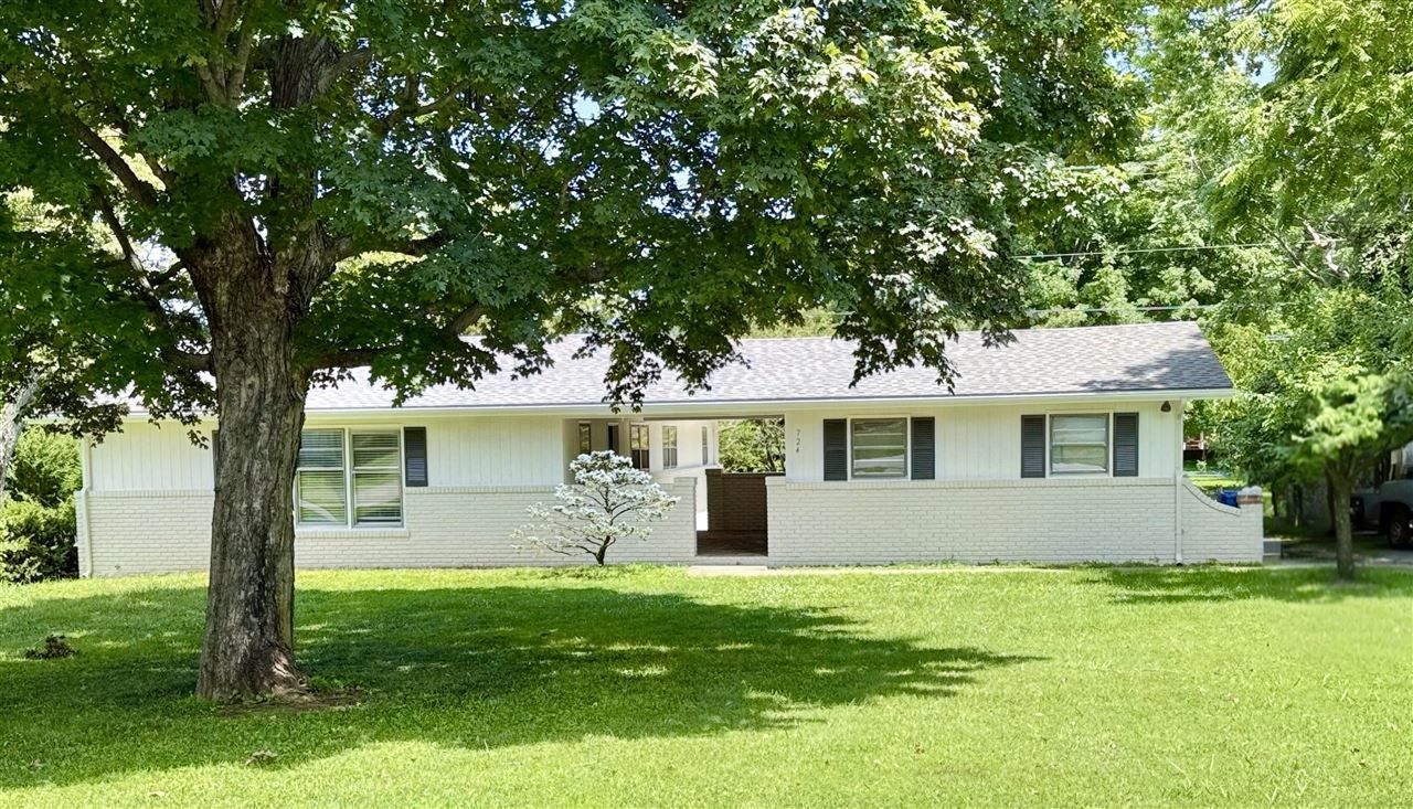 724 Hampton Drive, Bowling Green, KY 42103 Main Photo