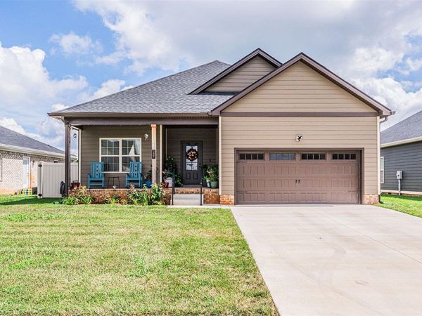 2407 Topeka Road, Bowling Green, KY 42103