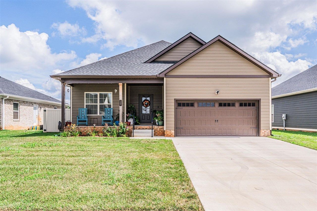 2407 Topeka Road, Bowling Green, KY 42103 Main Photo