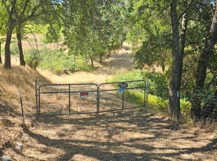 7040 Idlewild Rd, Somerset, CA 95684 Photo