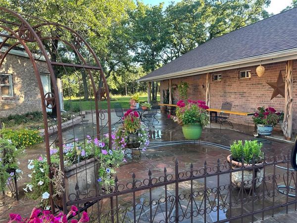 1149 Country Club Road, Bowie, TX 76230