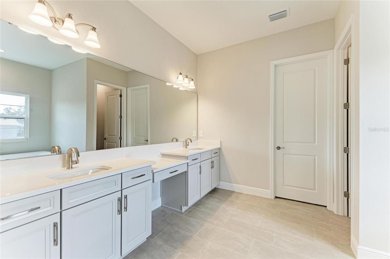 4624 Cedar Fog Ct Drive, Valrico, FL 33596 Photo