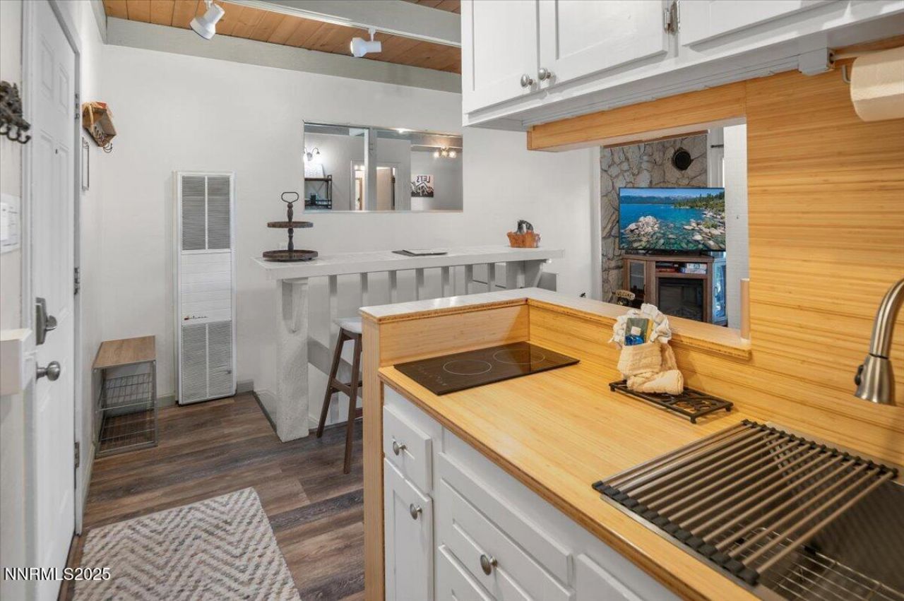 331 Tramway Drive, Unit 4, Stateline, NV 89449 Photo