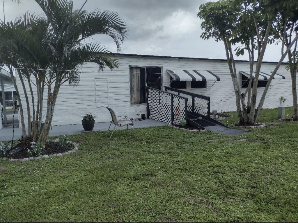 13827 S Indian River Drive, Unit 5, Jensen Beach, FL 34957 Photo