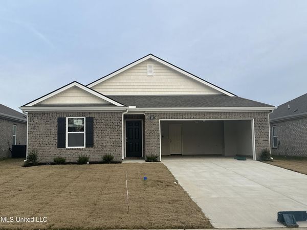 28 Silo Lane, Byhalia, MS 38611