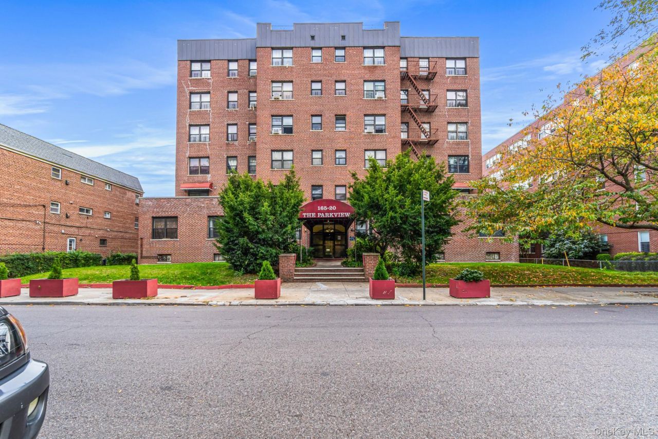 165-20 Highland Ave, Unit 201, Jamaica, NY 11432 Main Photo