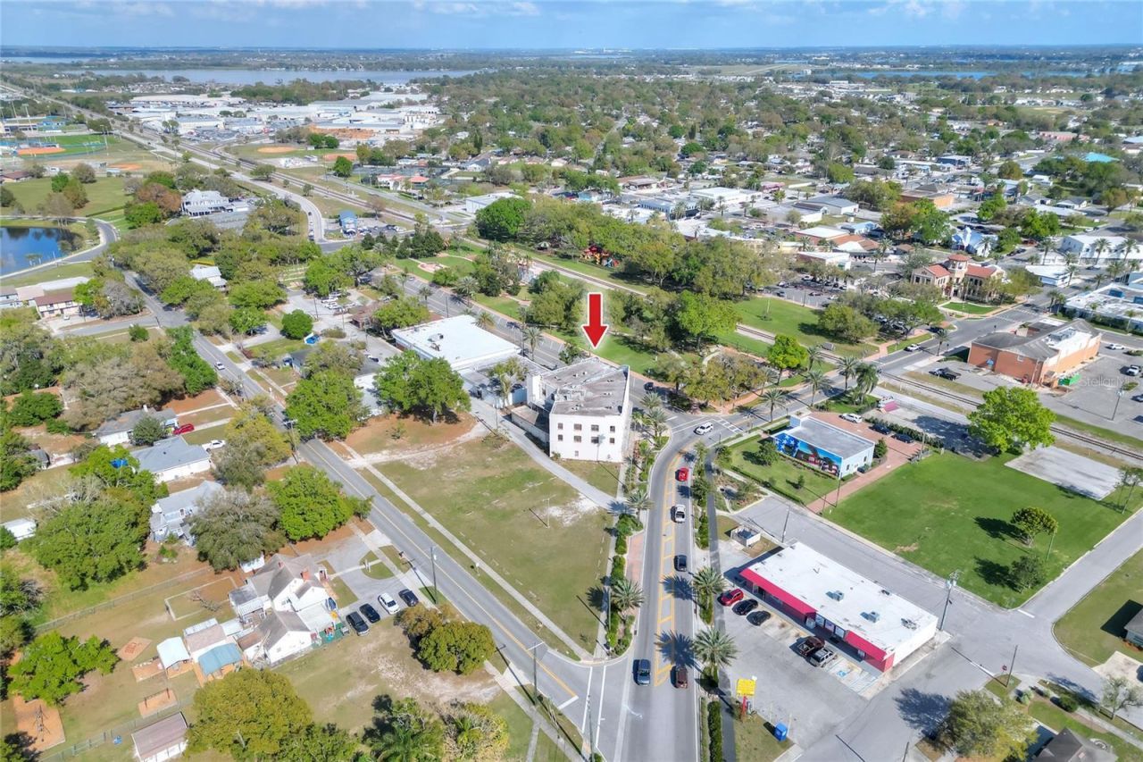 206 Pilaklakaha Avenue, Auburndale, FL 33823 Photo