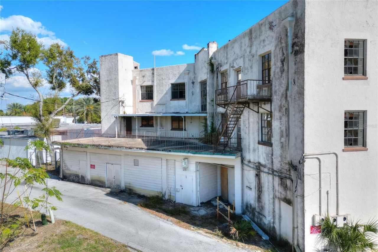 206 Pilaklakaha Avenue, Auburndale, FL 33823 Photo